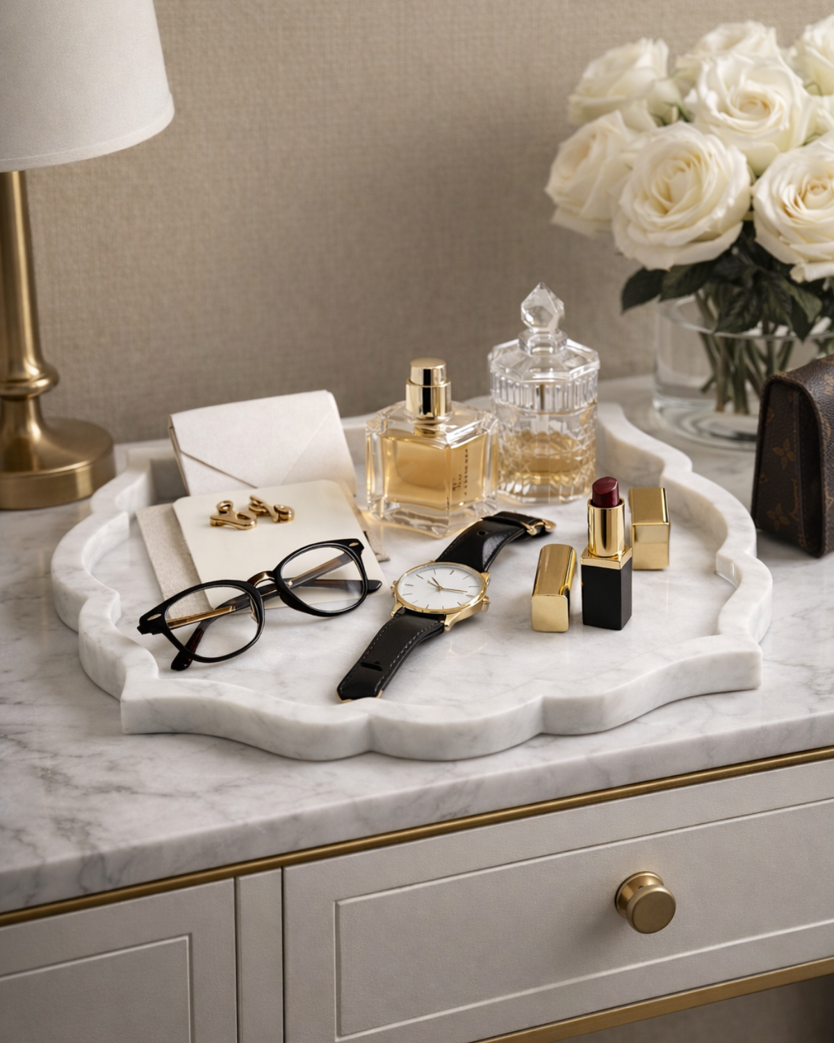 Valenor Scalloped Tray
